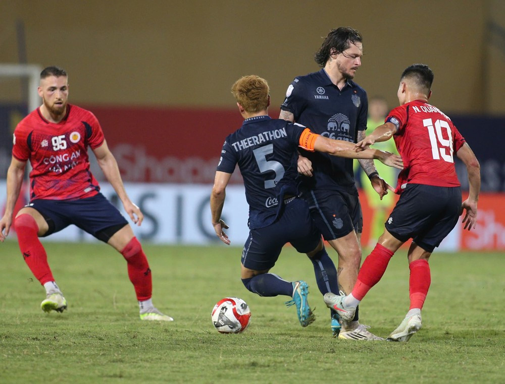 cahn vs buriram 2.jpg