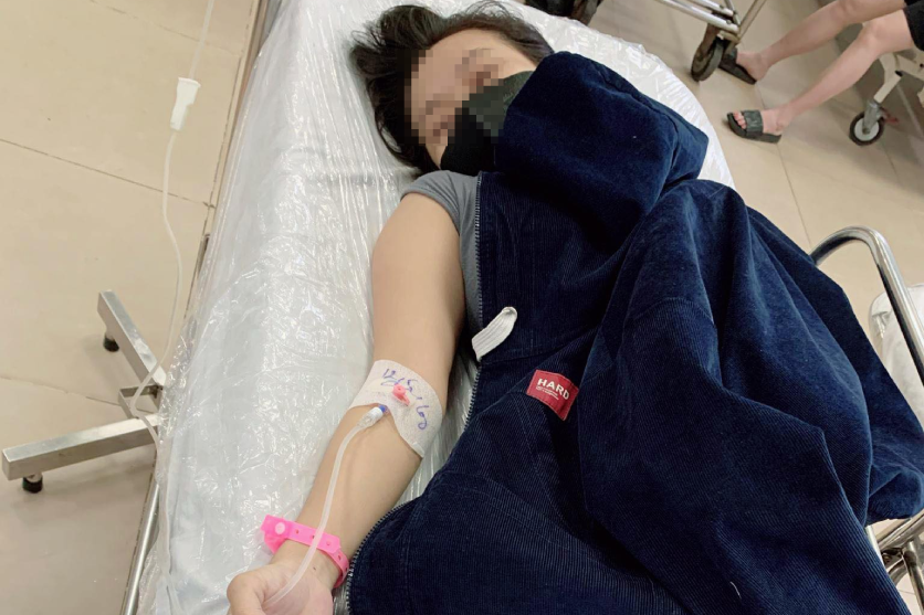 Cô gái 27 tuổi tưởng mình 'chết đi sống lại' sau cơn đột quỵ