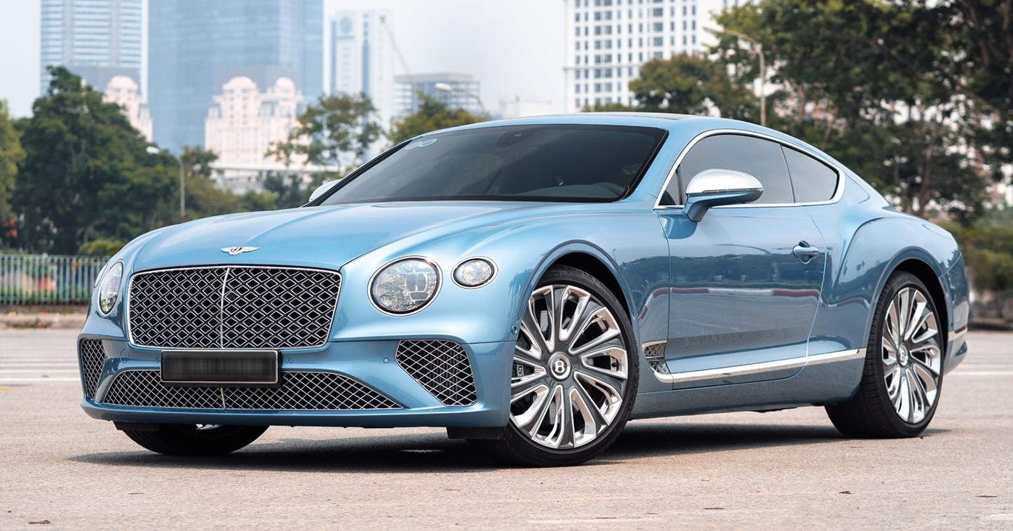 Mua Bentley chính hãng giá 26 tỷ, chủ xe lỗ nặng 10 tỷ dù mới đi 4.000 km