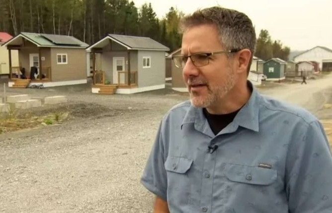 Ngôi làng tí hon của người vô gia cư, món quà tuyệt vời từ triệu phú nhân hậu