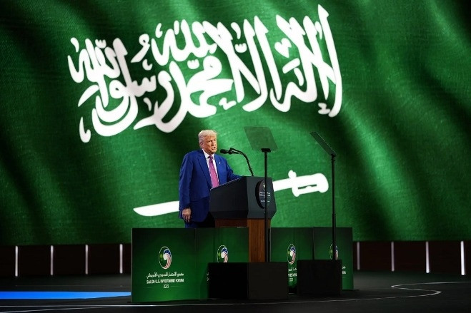Ông Trump cảnh báo rắn Iran nếu từ chối 'cành ô liu' của Mỹ