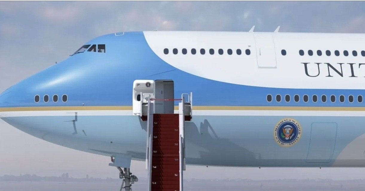 Ông Trump có thể nhận máy bay quà tặng của Qatar bằng cách nào?
