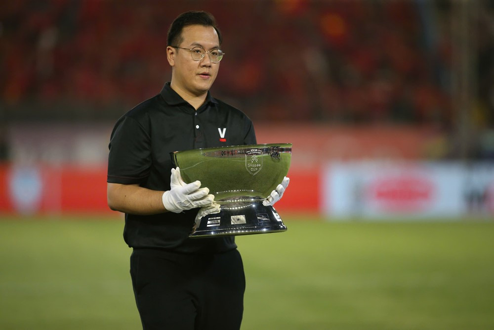 shopee cup.jpg