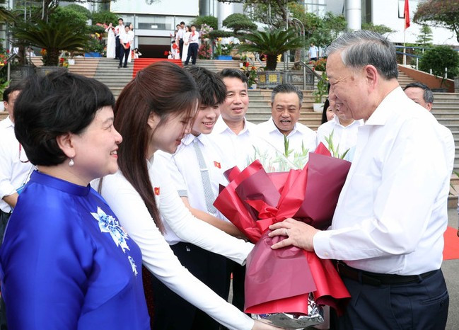 tong bi thu lam1.jpg