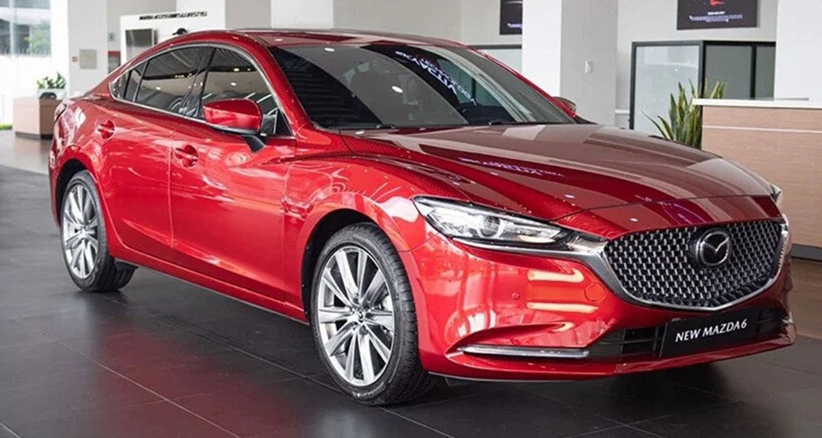 Top 10 xe bán chậm tháng 4: Mazda6 suýt soán ngôi 'ế ẩm' của Honda Accord