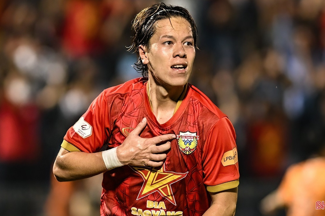 Tuyển Việt Nam: Kỷ lục cầu thủ Việt kiều, quyết đấu Malaysia