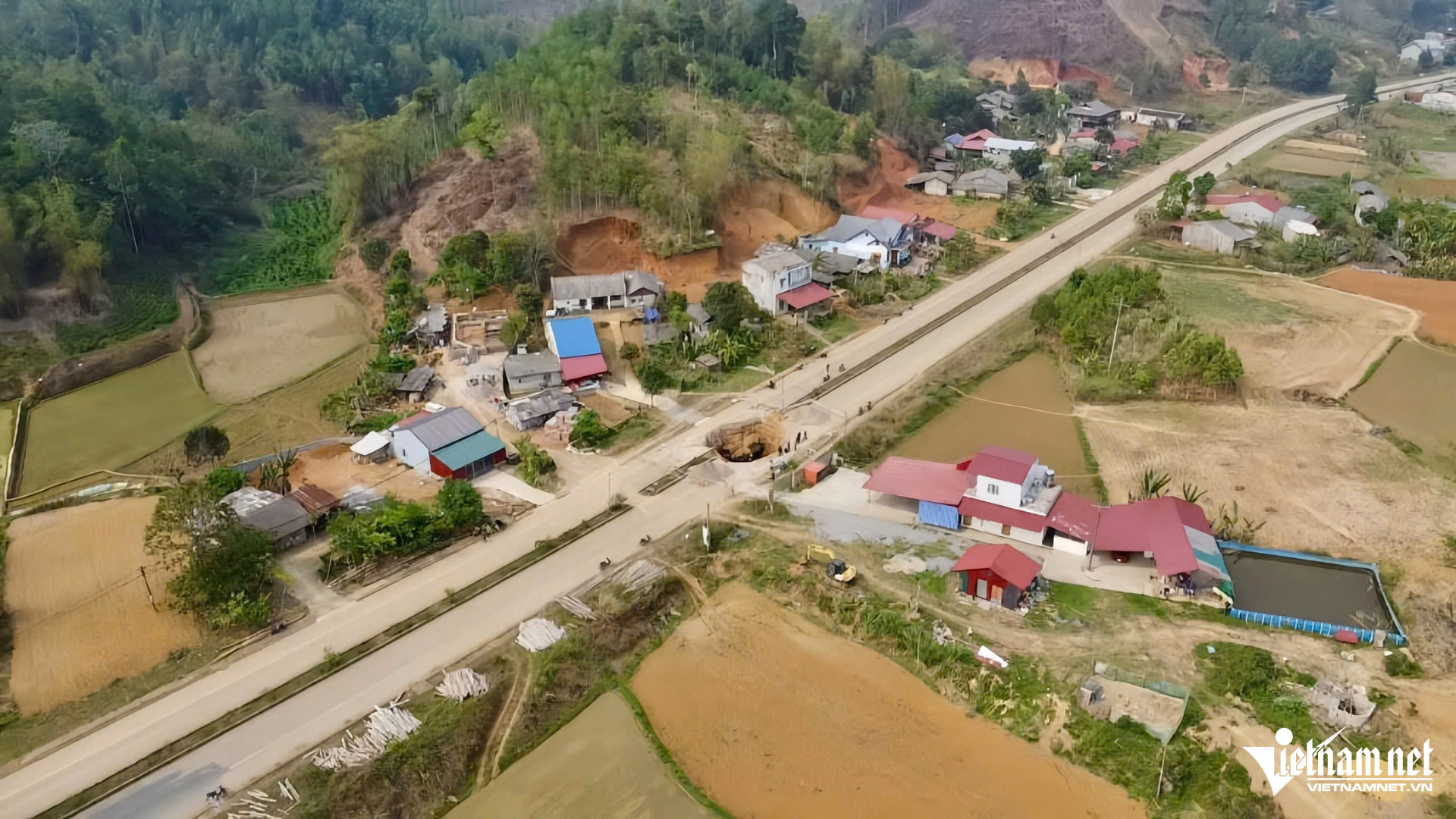 W-kè sạt lở sông cầu Bắc Ninh_10.JPG.jpg