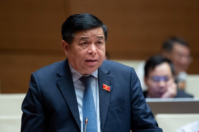 202311072139355788_BT Nguyễn Chí Dũng (2).jpg