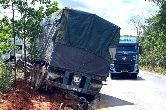 Bản tin chiều 15/5: Tông xe liên hoàn trên quốc lộ ở Đắk Nông, 2 người tử vong