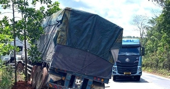 Bản tin chiều 15/5: Tông xe liên hoàn trên quốc lộ ở Đắk Nông, 2 người tử vong