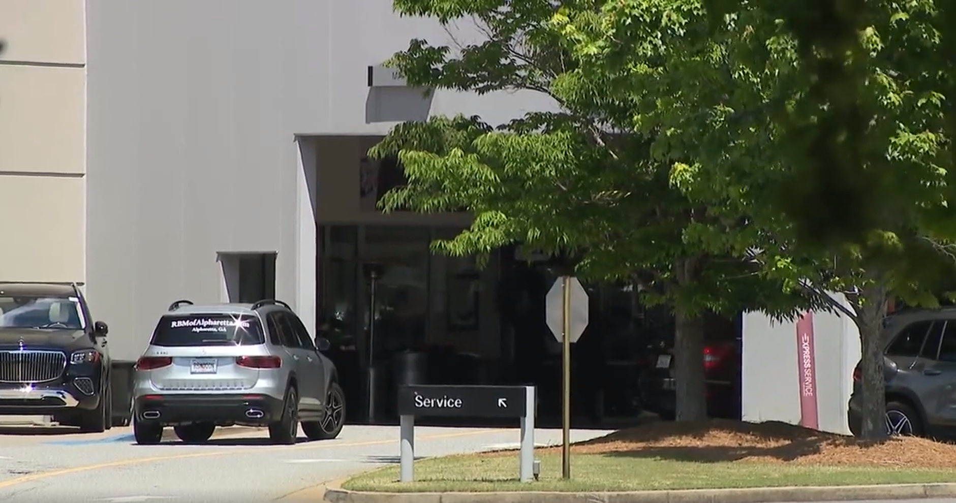 bat coc nhan vien dai ly 2.png