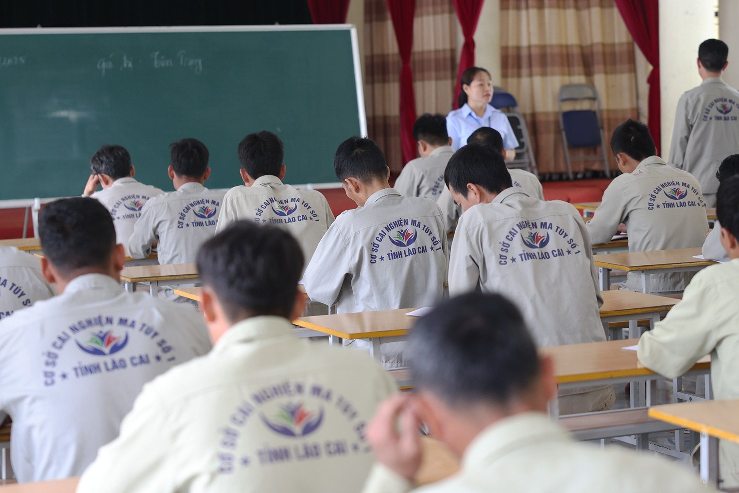 Học viên cắt cơn, giải độc ma tuý trong trại cai nghiện lớn nhất Lào Cai
