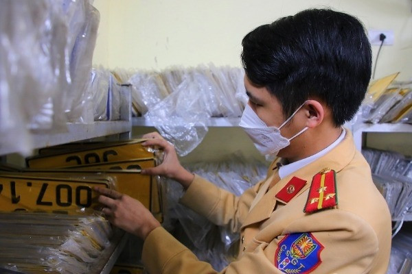 Gần 40 ngày, Bộ Công an đấu giá thành công hơn 34.000 biển số, thu về 1.600 tỷ