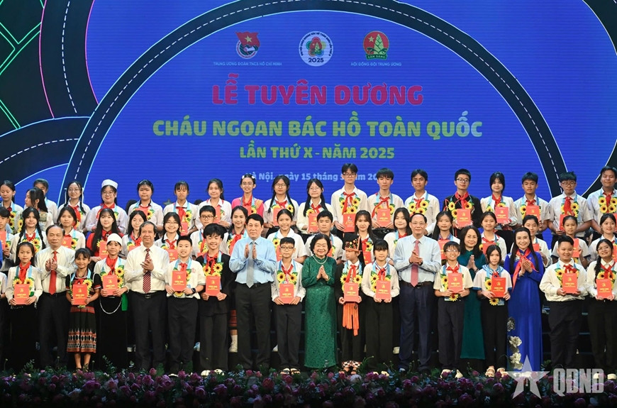 Chu tich nuoc Luong Cuong4.jpg