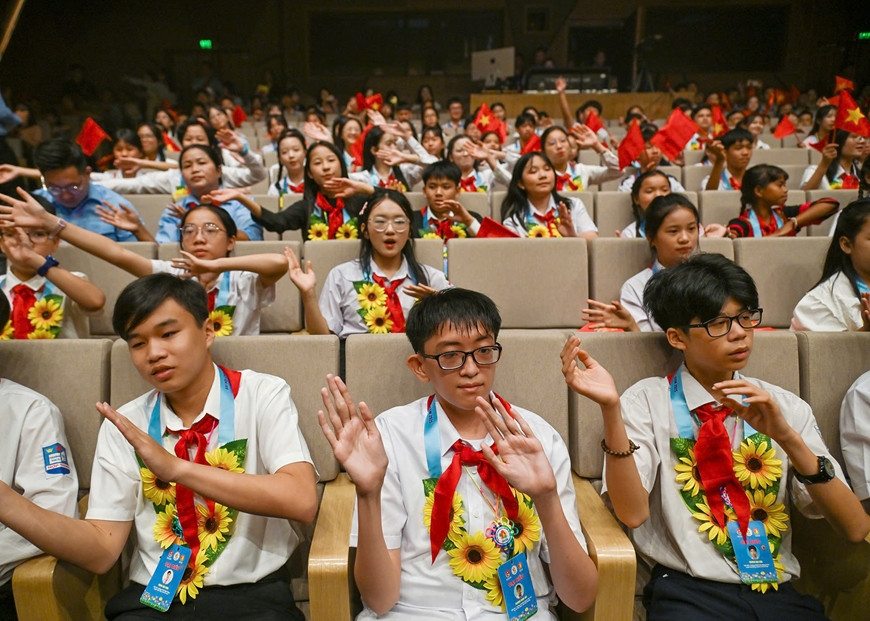 chu tich nuoc Luong Cuong5.jpg