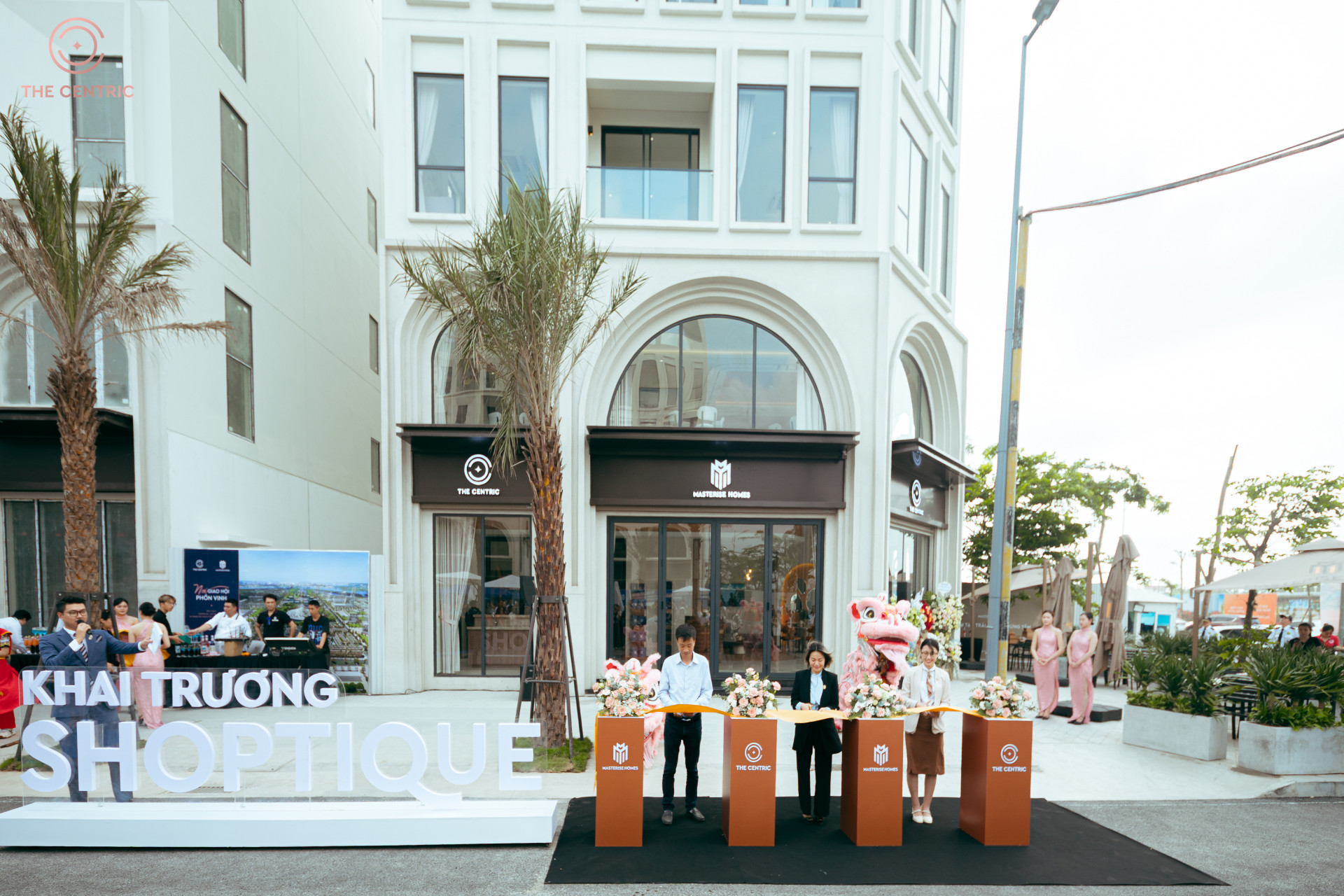 Hình 4_Khai trương căn shoptique mẫu tại The Centric (1).jpg