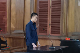 Nam thanh niên lừa tiền tỷ của nữ đồng nghiệp rồi 'nướng' vào cờ bạc
