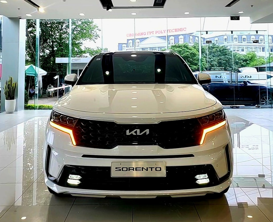 new kia sorento luxury.webp