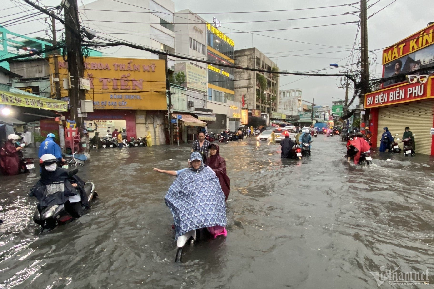 'Rốn ngập' chợ Thủ Đức, TPHCM cần 2 dự án hơn 5.000 tỷ đồng để xử lý