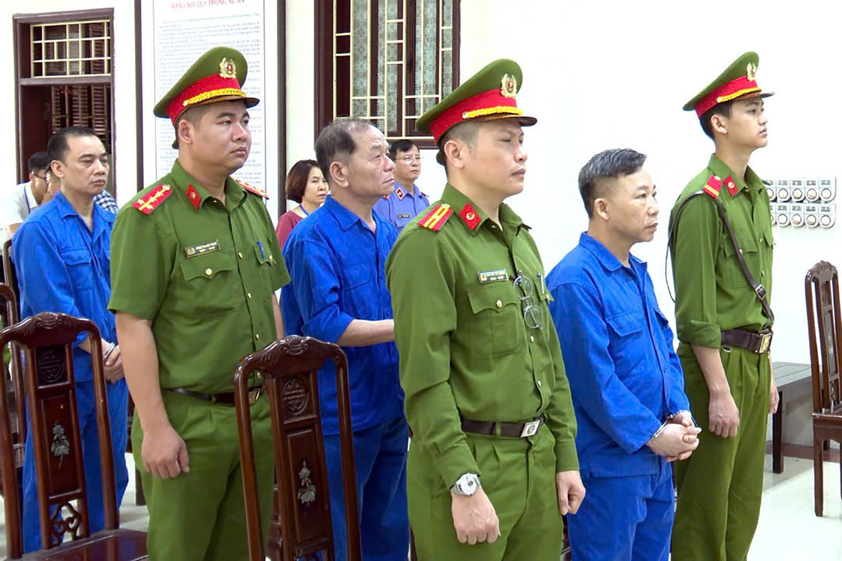 VKS đề nghị giảm án cho ông Lưu Bình Nhưỡng, bác kháng cáo của ông Lê Thanh Vân