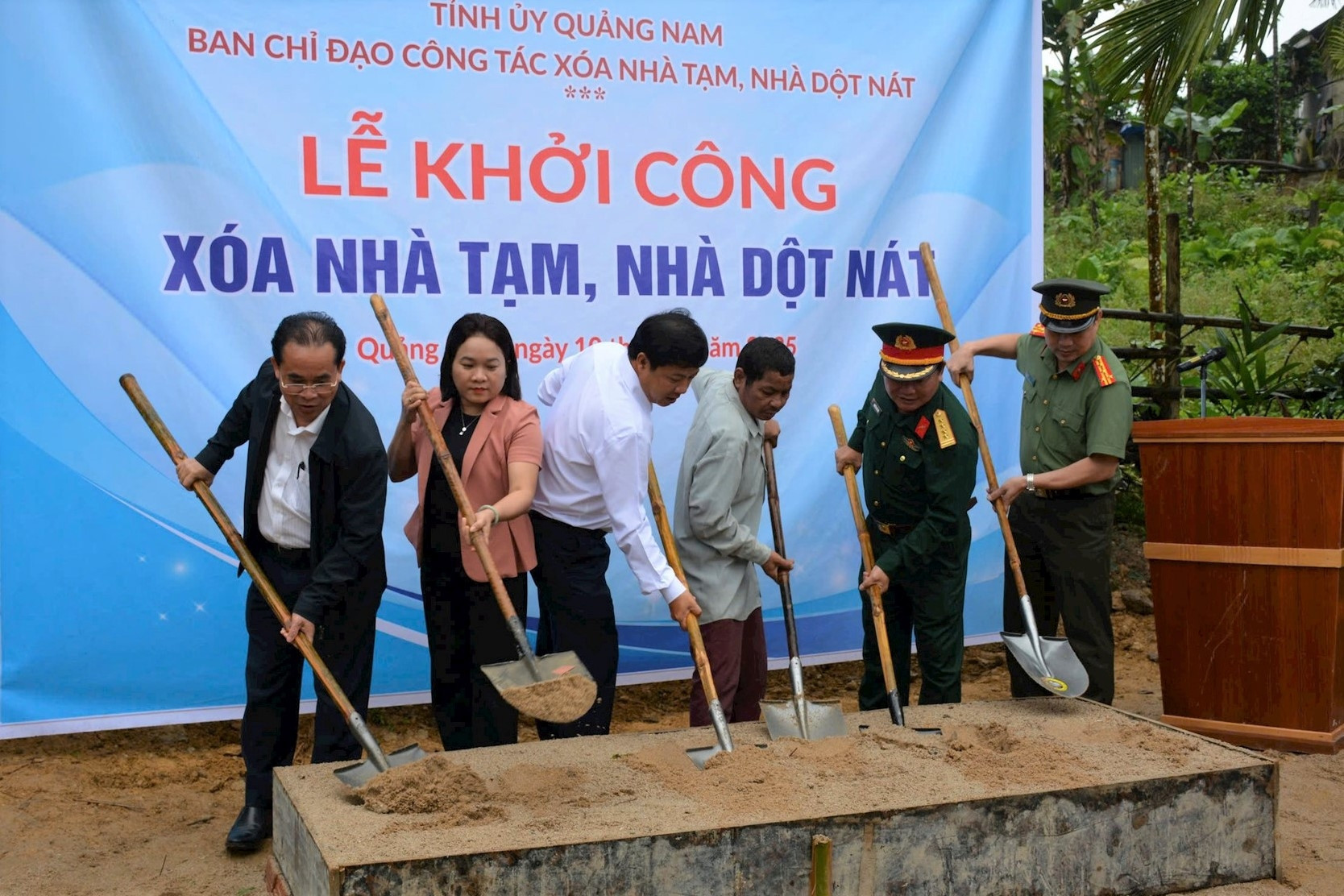 ‘Chạy đua’ xóa nhà tạm, các tỉnh miền Trung quyết về đích trước mùa mưa bão