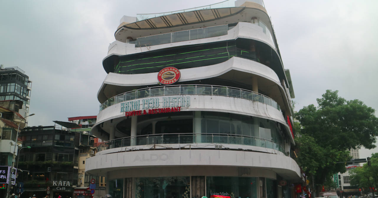 Chốt thời gian phá dỡ tòa nhà Hàm cá mập