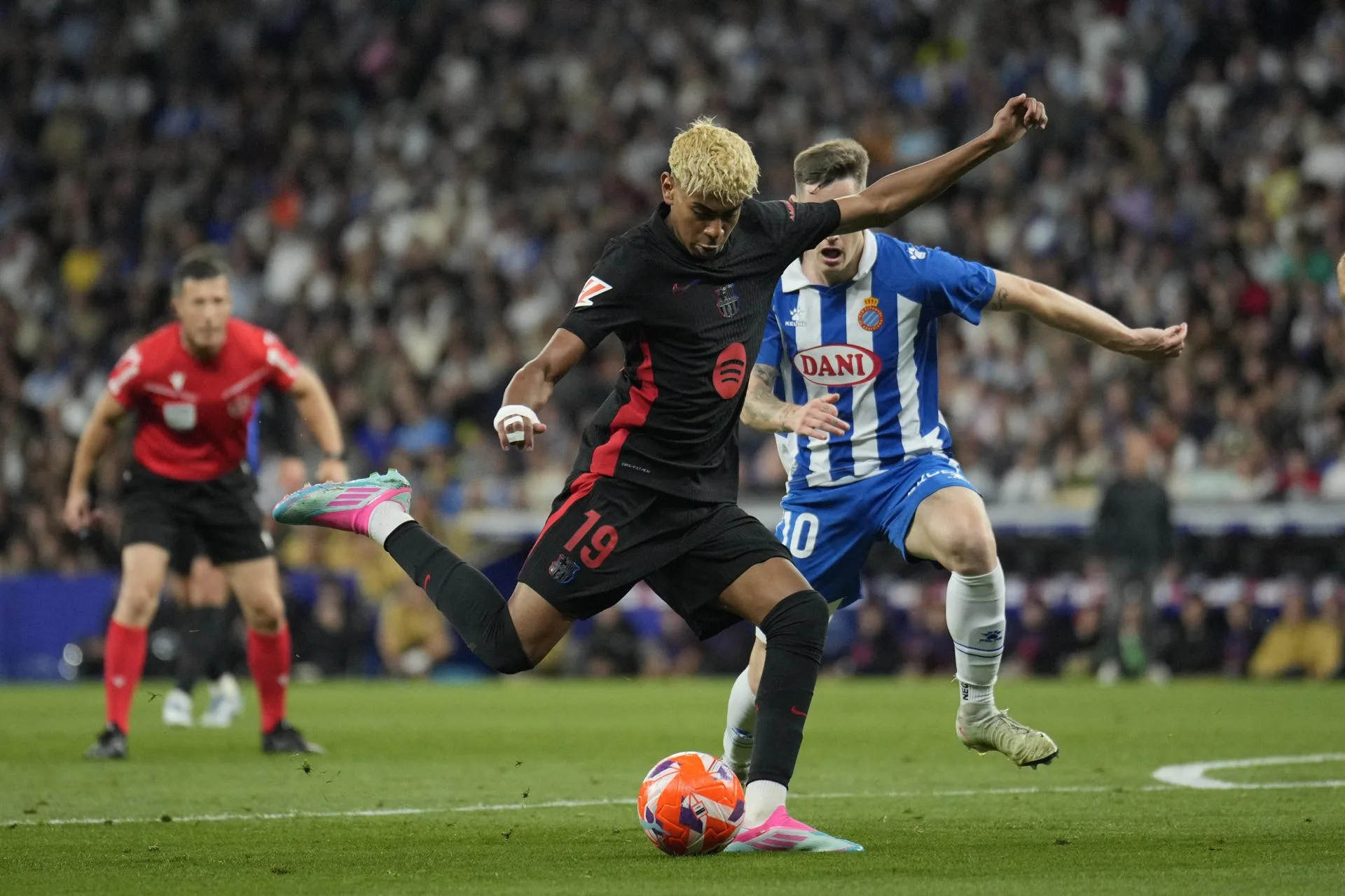 EFE. Lamine Yamal Barca Espanyol.jpg