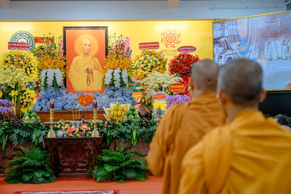 Giáo hội tưởng niệm 62 năm Bồ tát Thích Quảng Đức vị pháp thiêu thân