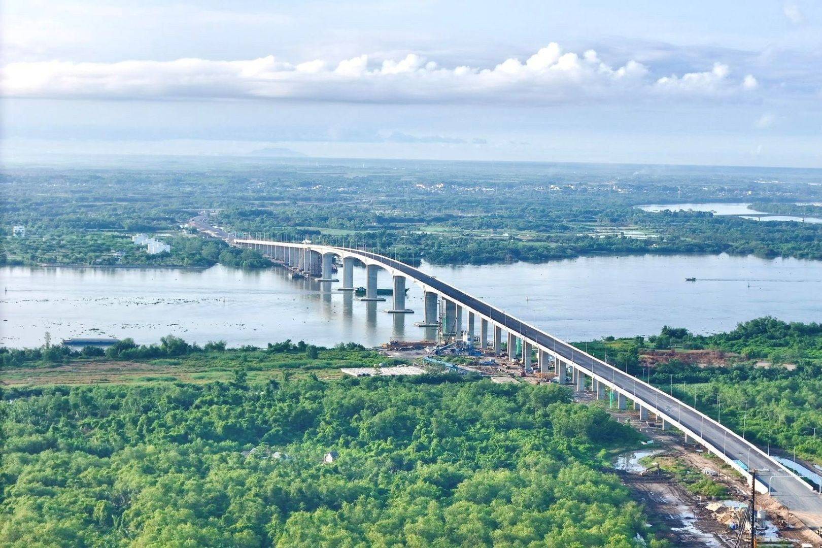 Khan hiếm nhà ở cho chuyên gia tại ‘thủ phủ công nghiệp’ sát vách TP.HCM