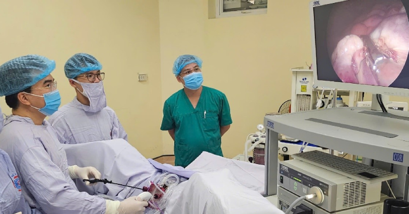 Lần đầu tiên tại Việt Nam mổ ung thư không để lại sẹo