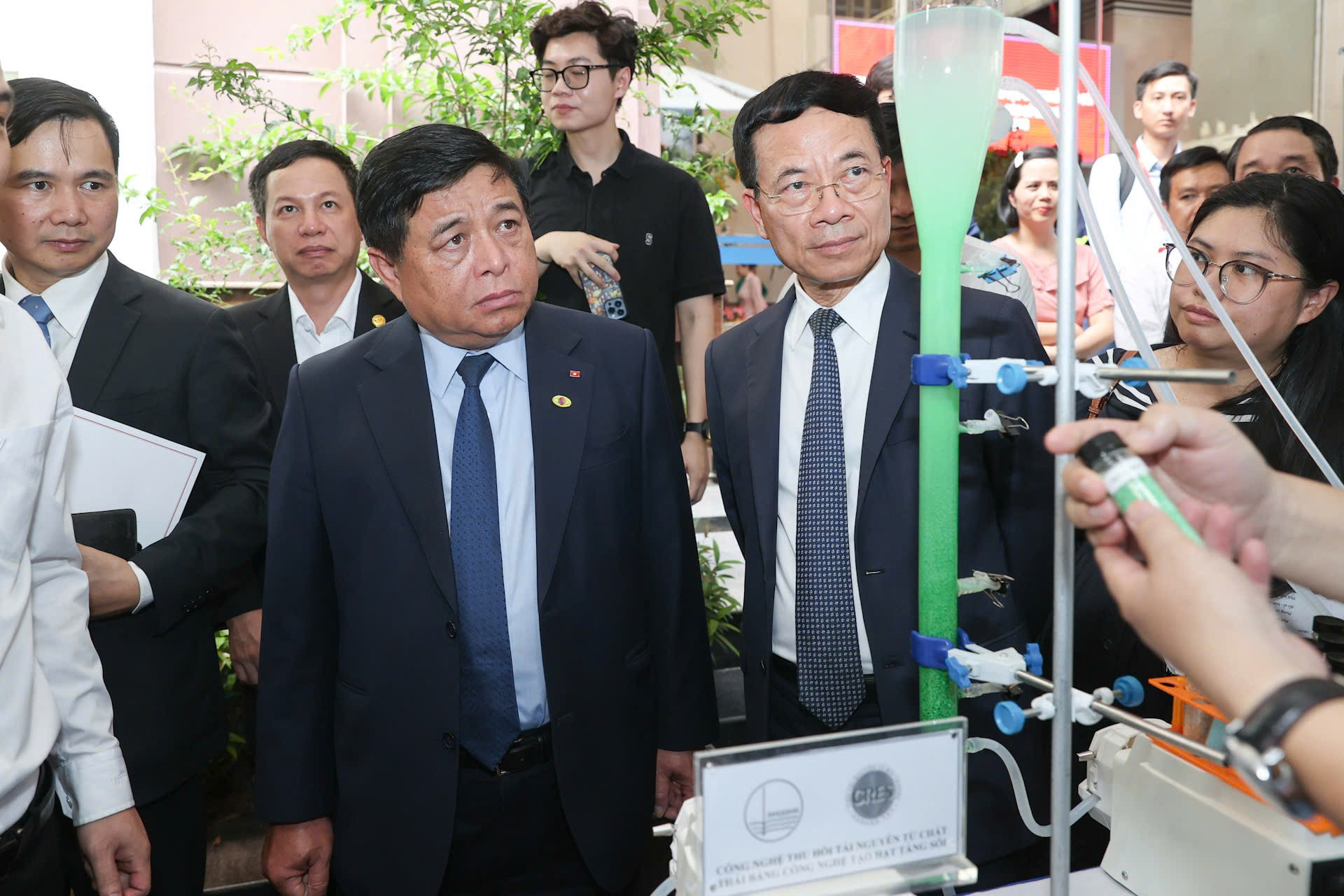 Loạt sản phẩm hấp dẫn từ triển lãm thành tựu khoa học và công nghệ Việt Nam