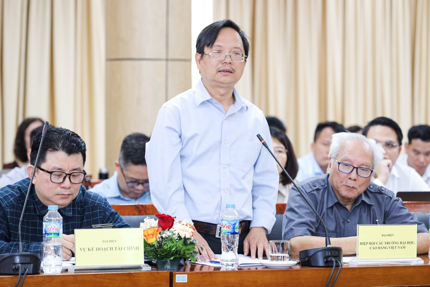 Tranh luận hội đồng trường tồn tại ở mức hình thức, cần hoạt động thực chất hơn