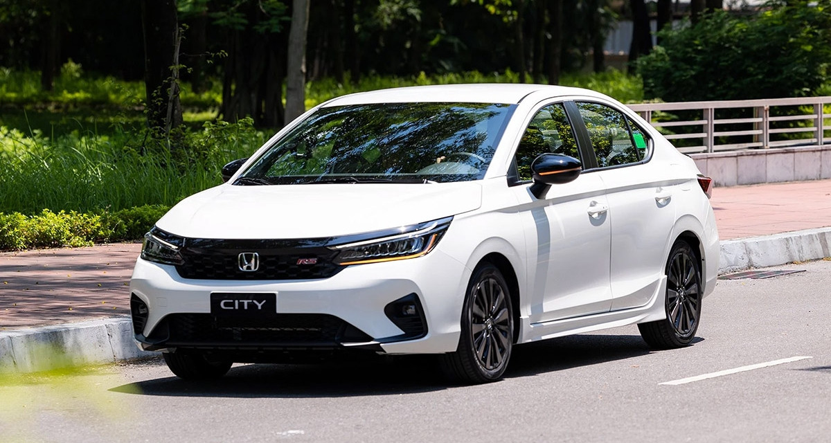 Top xe sedan giá rẻ bán chạy tháng 4/2025: City dẫn đầu, Accent và Vios hụt hơi