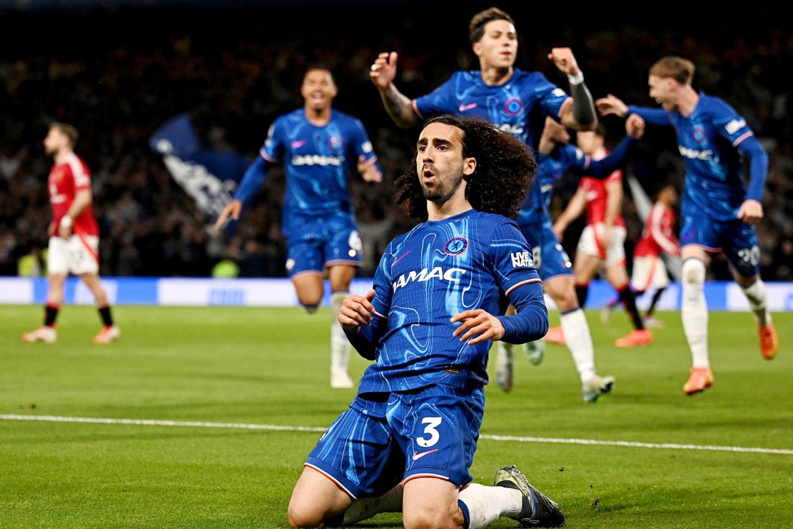 Chelsea đánh bại MU nhờ phút lóe sáng của Cucurella