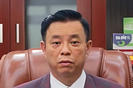 Chủ tịch Công ty dược Sơn Lâm huy động vợ, con chuyển hàng chục tỷ tiền hối lộ
