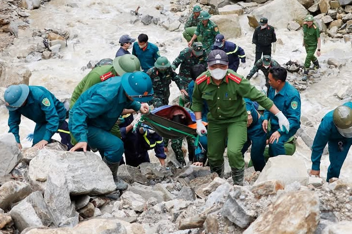 Đại tá Công an kể về 8 tiếng tìm kiếm 5 người bị vùi lấp ở dự án thủy điện