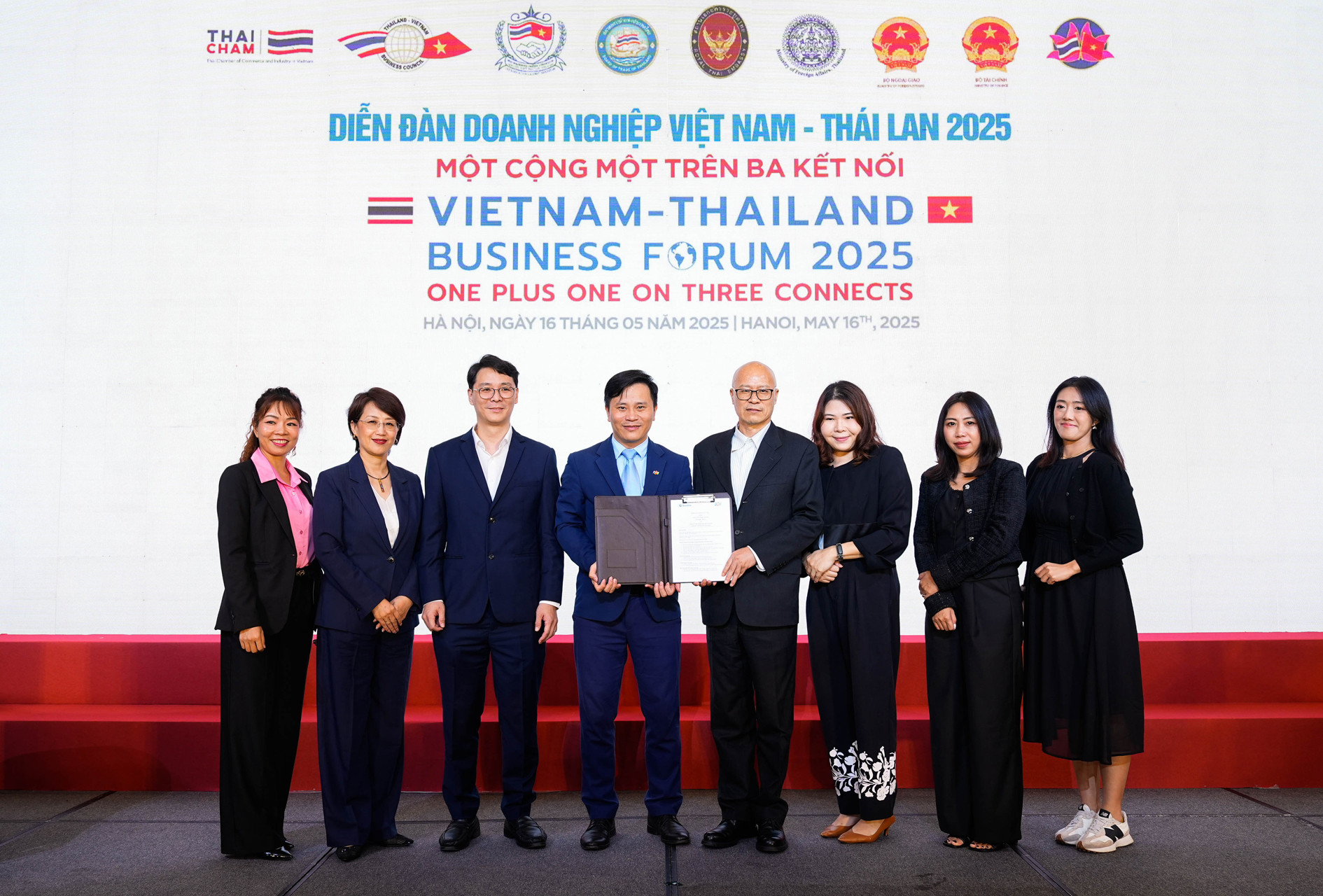 FPT va Thai Lan.jpg