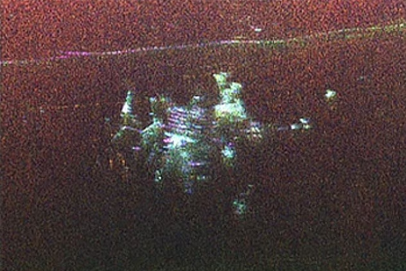 'Mắt thần' NASA phát hiện bí mật chấn động dưới lớp băng Greenland