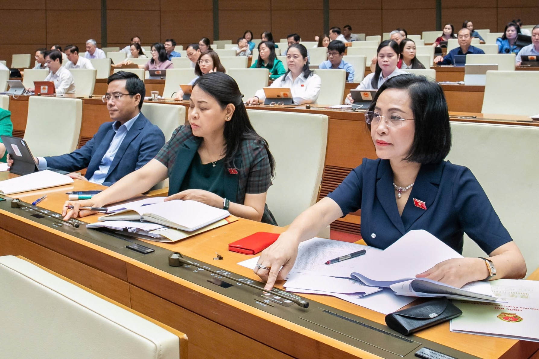 Thêm 44.000 tỷ đồng cho hàng trăm nghìn công chức, viên chức rời bộ máy