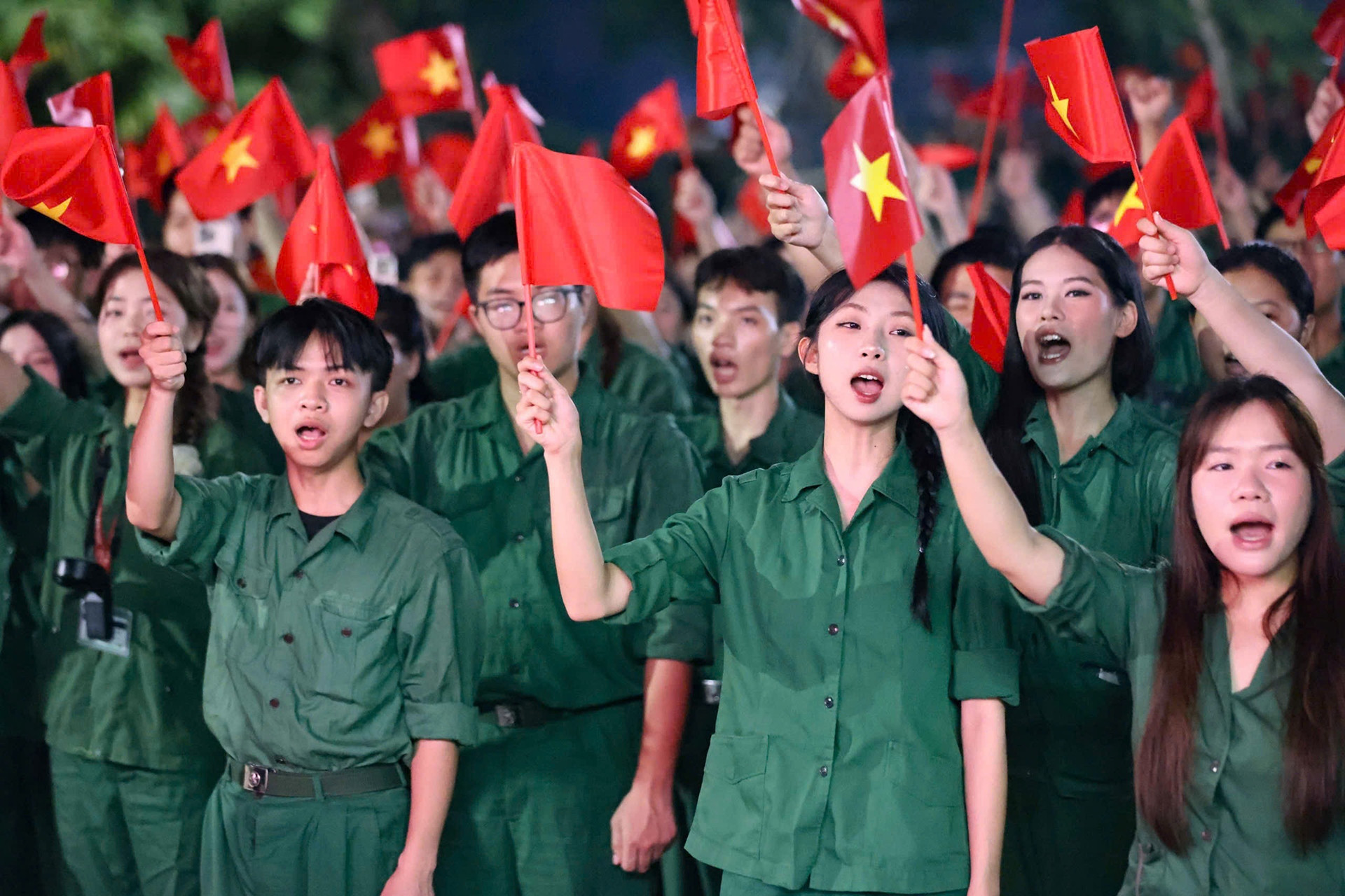 Trường ĐH Nguyễn Trãi tổ chức chương trình tri ân các chứng nhân lịch sử