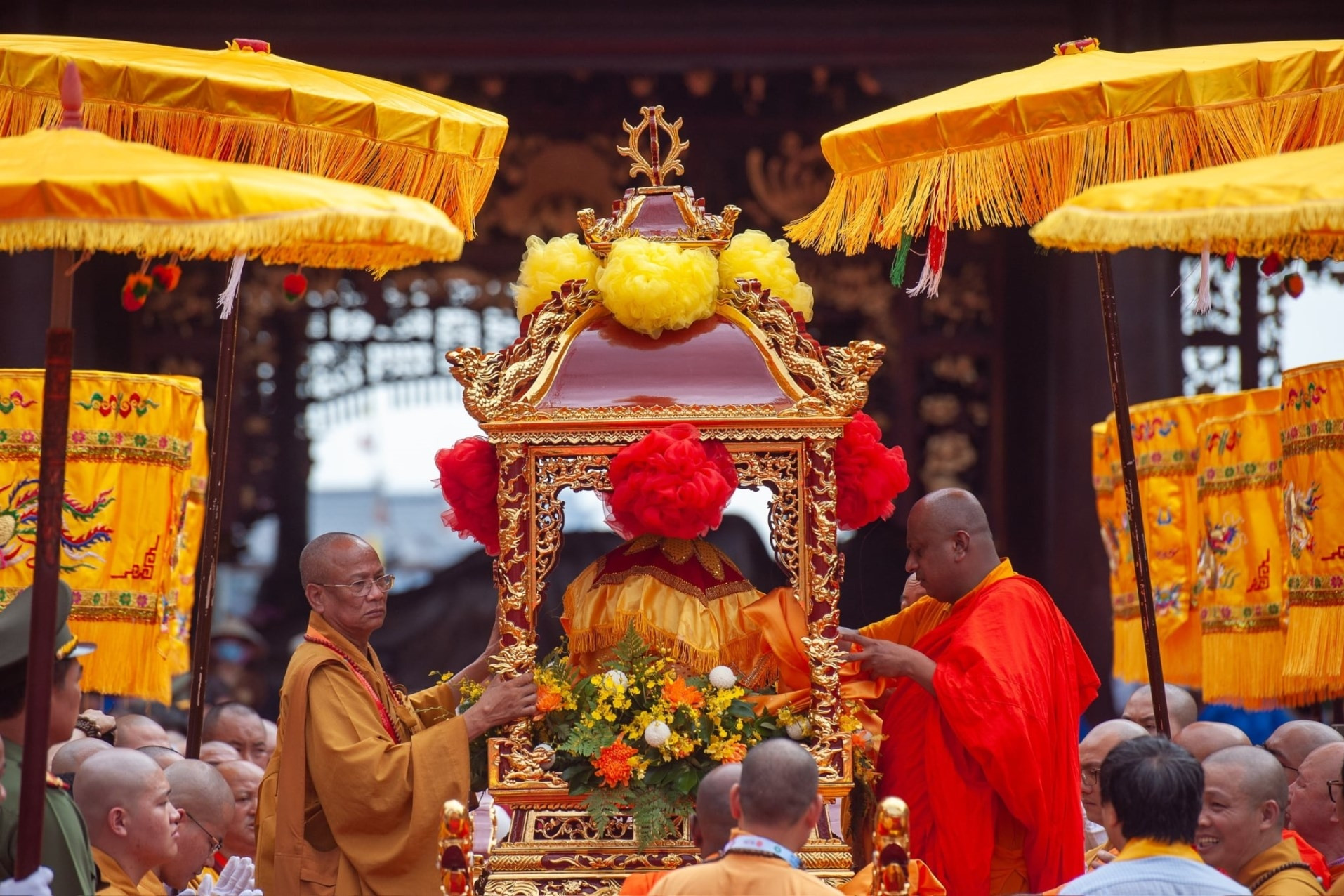 Xá lợi Đức Phật được rước về chùa Tam Chúc