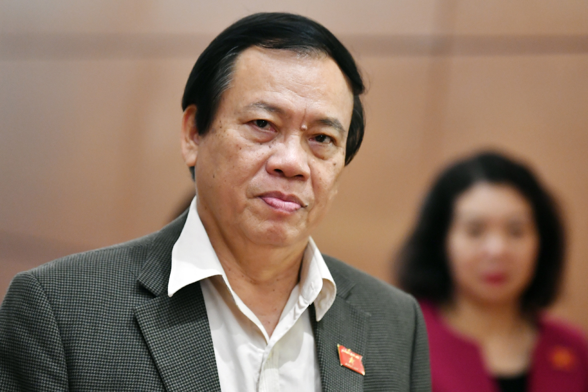 'Bảo chúng tôi trực thuộc Mặt trận hết thì hành chính quá'