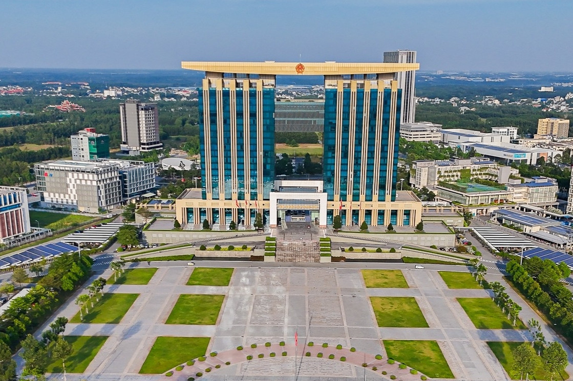 Bộ Chính trị, Ban Bí thư yêu cầu kiên quyết xử lý sai phạm trong công tác cán bộ khi sắp xếp