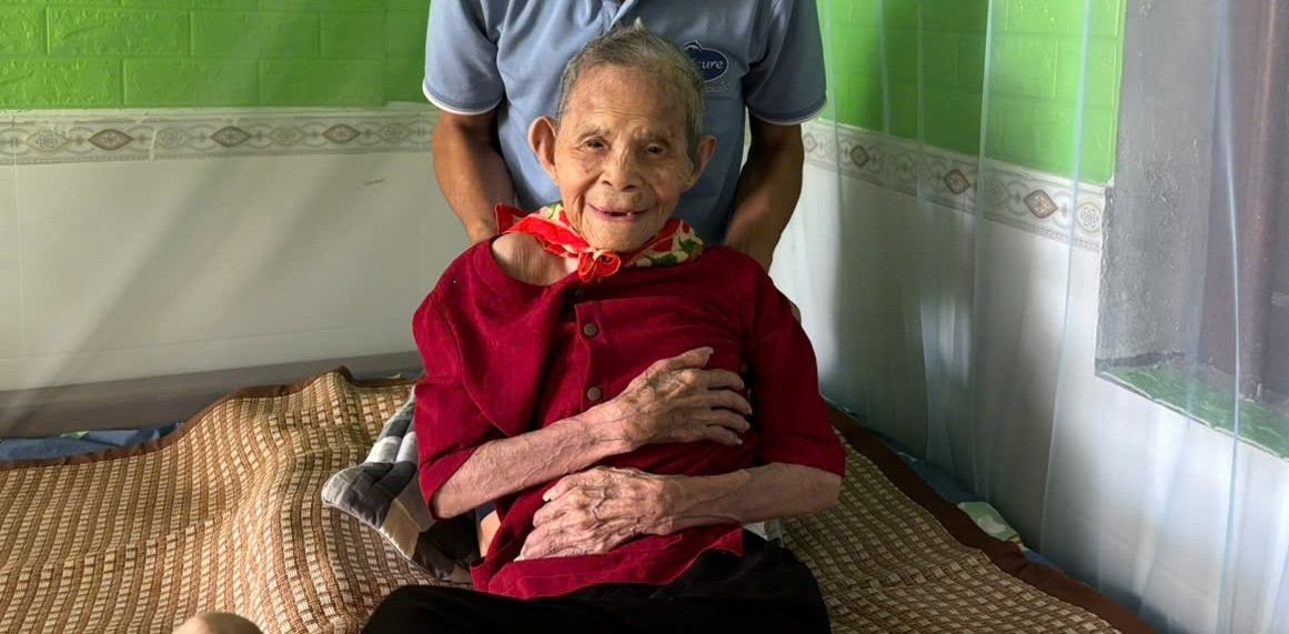 Cụ Thức.jpg