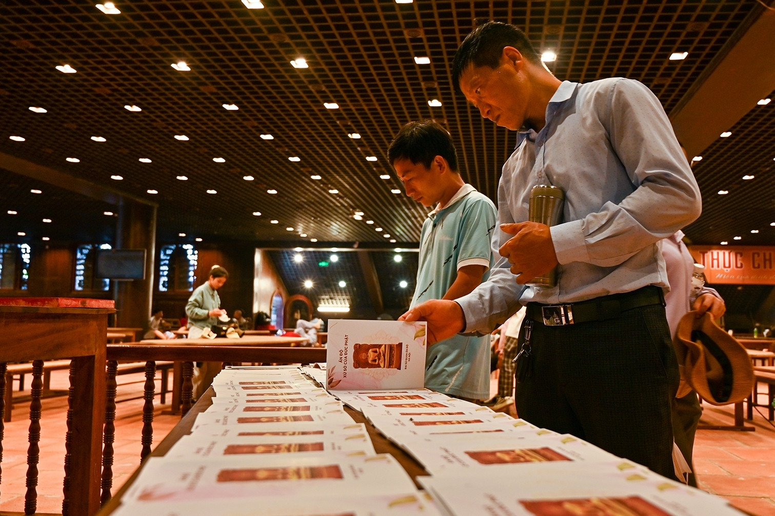 Khám phá lịch sử truyền bá Phật pháp tại Triển lãm Phật giáo Việt Nam - Ấn Độ