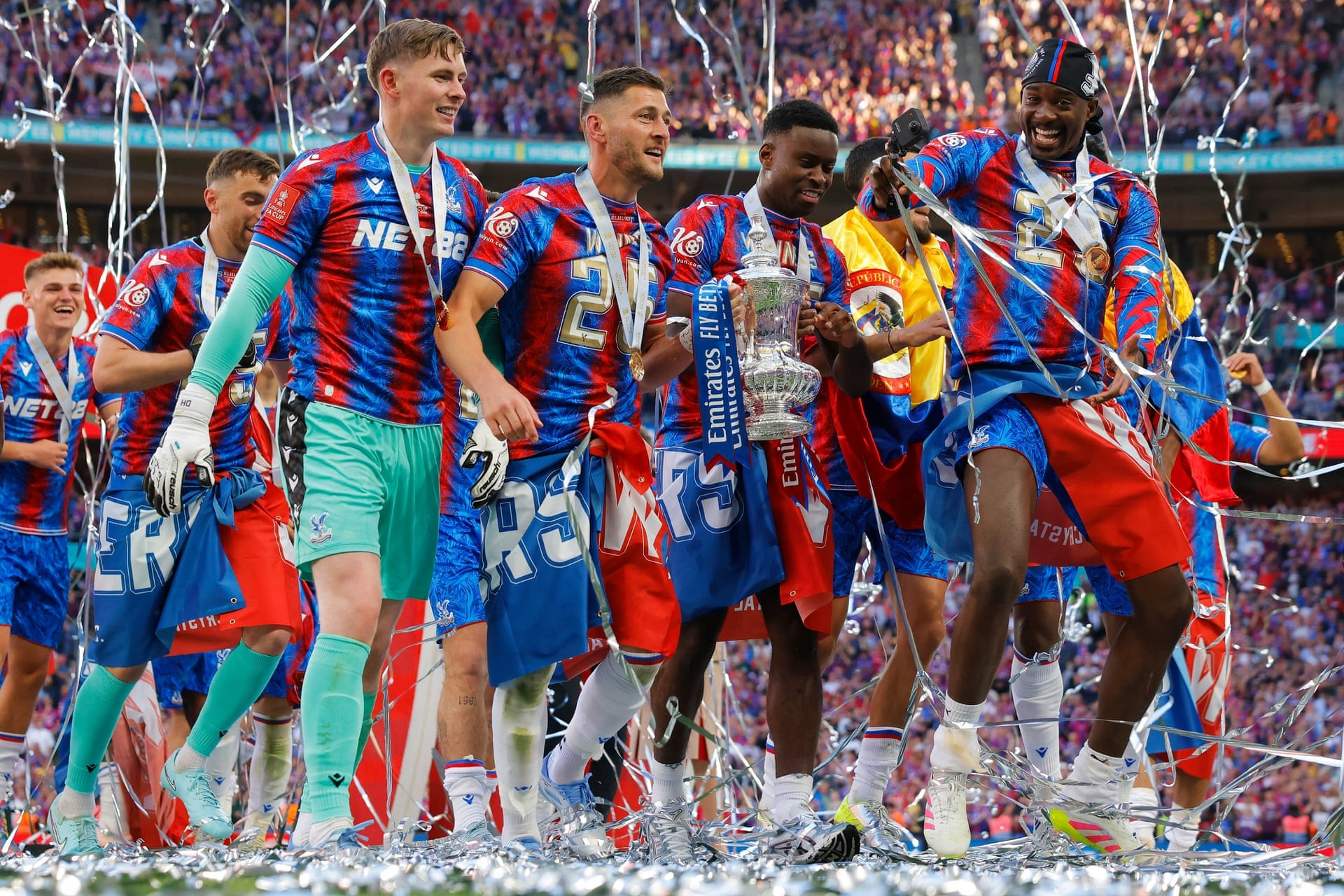 Man City trắng tay: Ác mộng Pep Guardiola