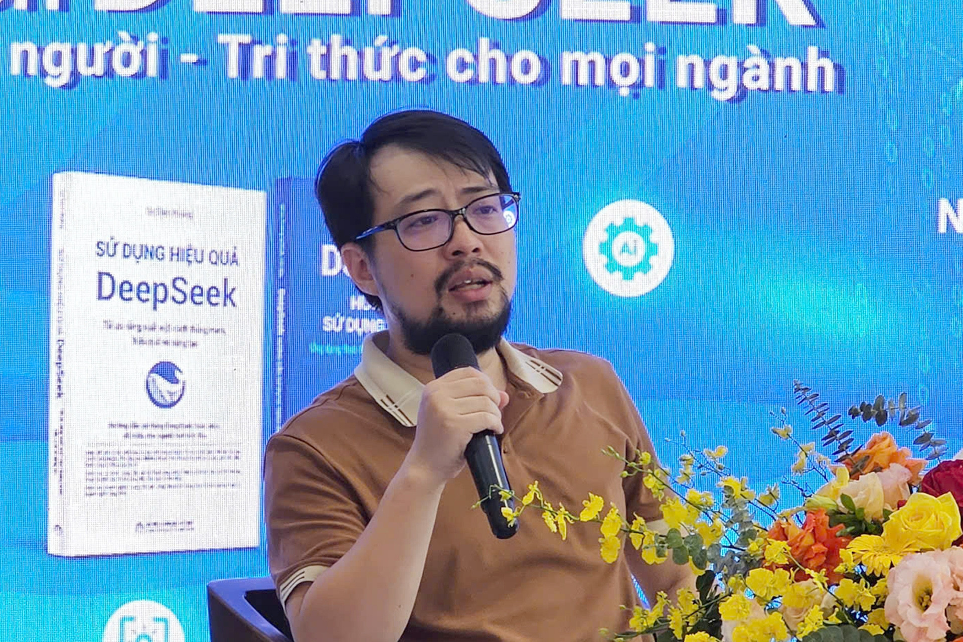 Người lao động cần chủ động học kỹ năng AI từ giờ để không mất việc