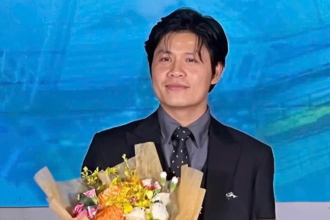 ‘Nhạc sĩ tỷ view’ Nguyễn Văn Chung bất ngờ nhận tin vui