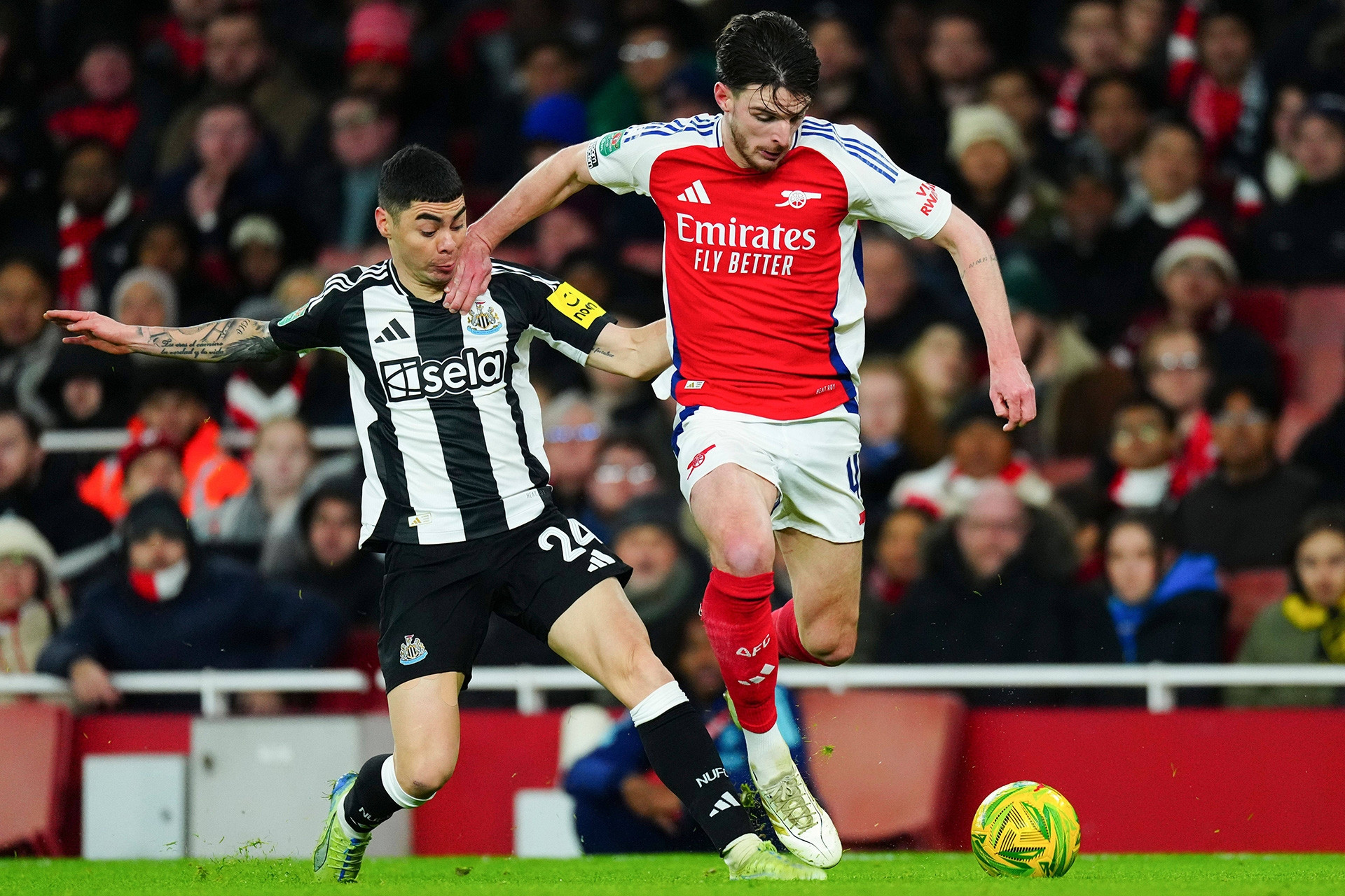 Top 5 Ngoại hạng Anh: Arsenal cũng run vì vé Cúp C1