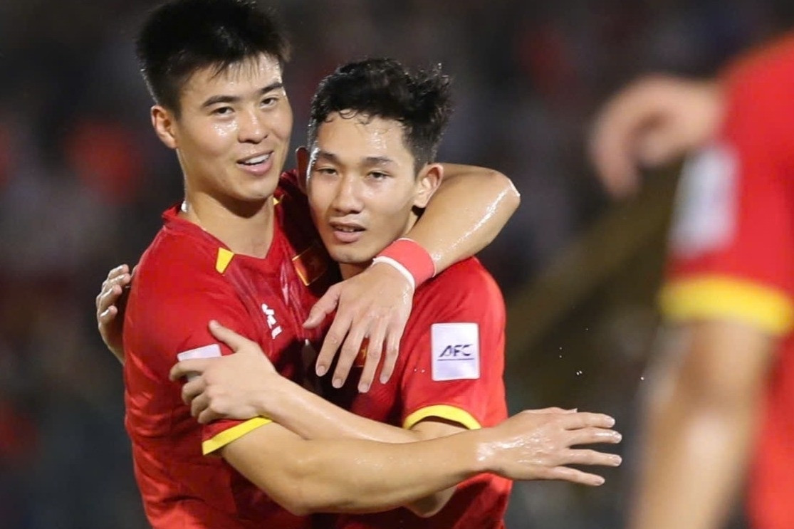 Tuyển Việt Nam: Thắng Malaysia đã rồi mới... tính